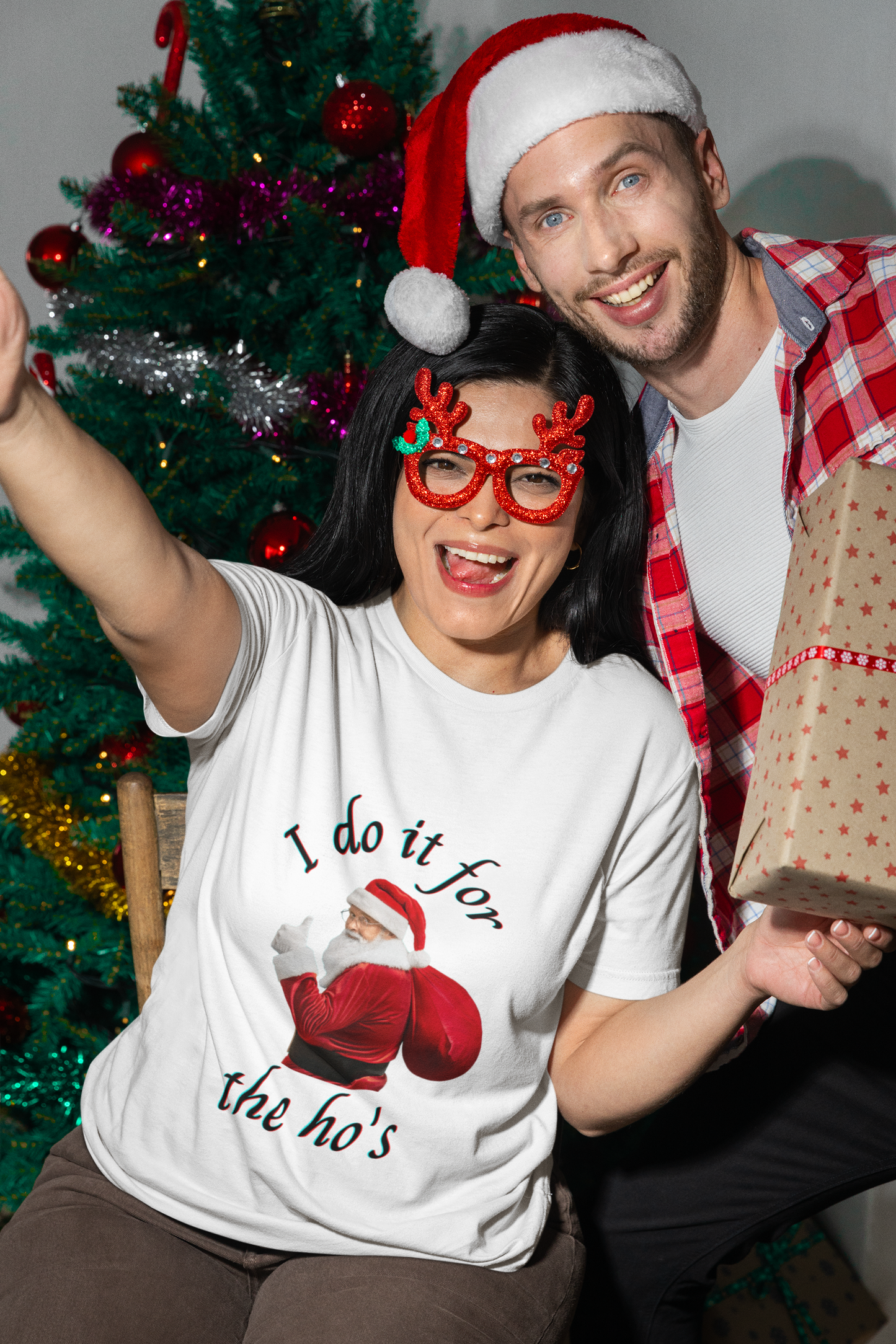 I Do It For the Ho's Christmas Funny T-Shirt