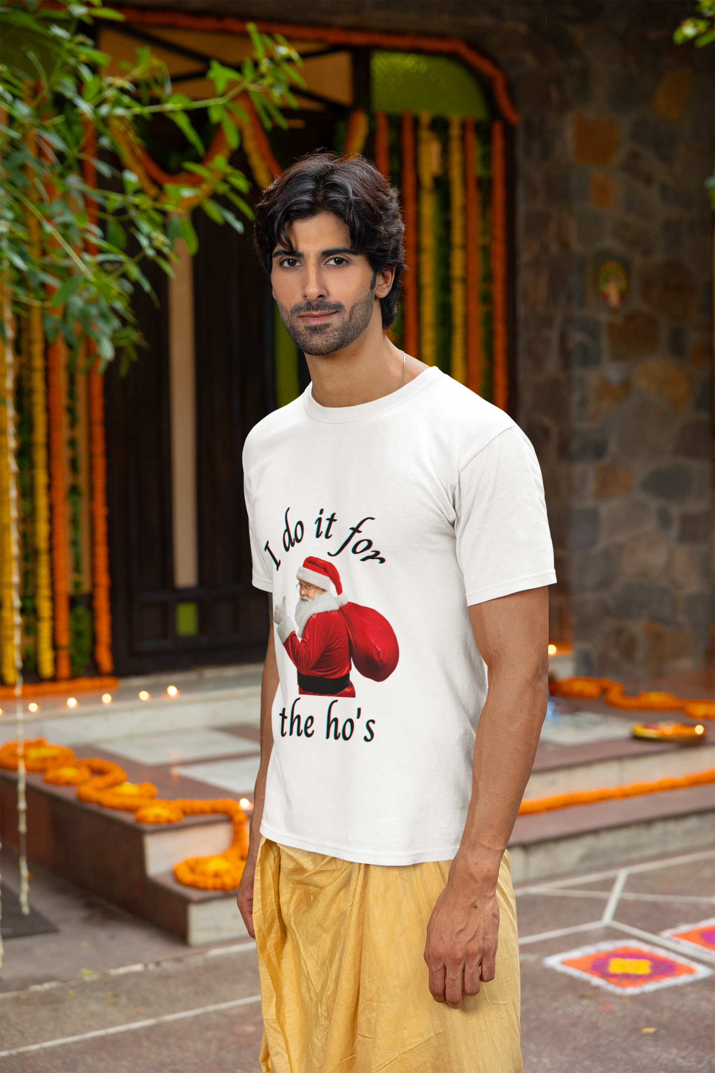 I Do It For the Ho's Christmas Funny T-Shirt